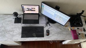 【デスク環境】イケアのPCデスクに大理石調シート貼ったら…！